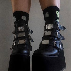 Demonia Matte Low Trinity Boots